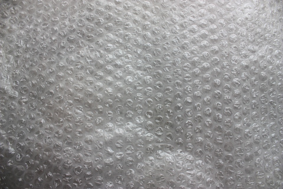 Bublinková fólie a stretch fólie jsou oblíbené obalové materiály